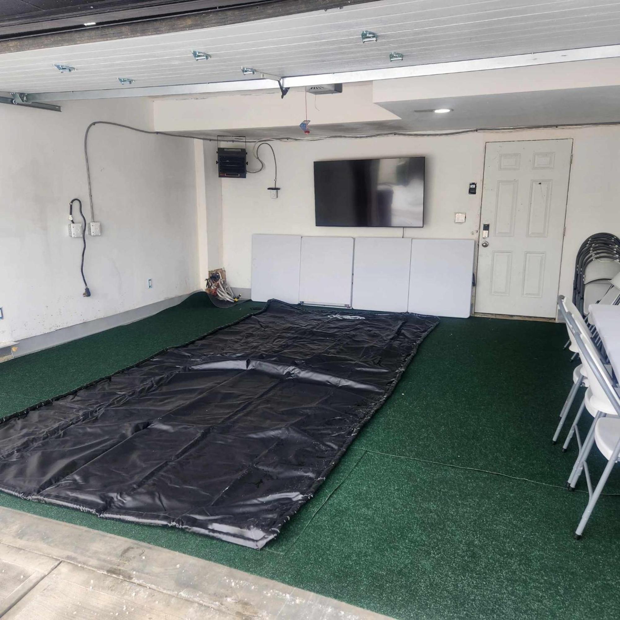 Modern Family With Guest Heat Garage, Pet-friendly!- No Basement